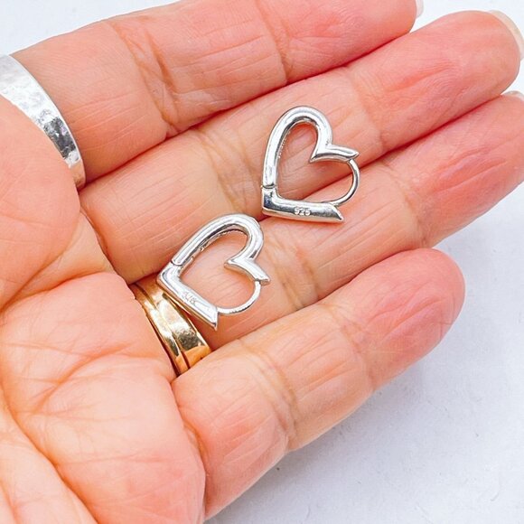 925 Sterling Silver Forever Heart-Shaped Hoop Earrings - Picture 4 of 6